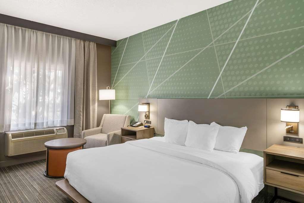 Comfort Inn & Suites Louisville Airport Fair & Expo Δωμάτιο φωτογραφία