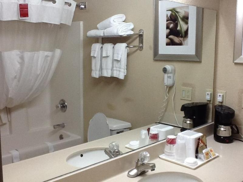 Comfort Inn & Suites Louisville Airport Fair & Expo Εξωτερικό φωτογραφία